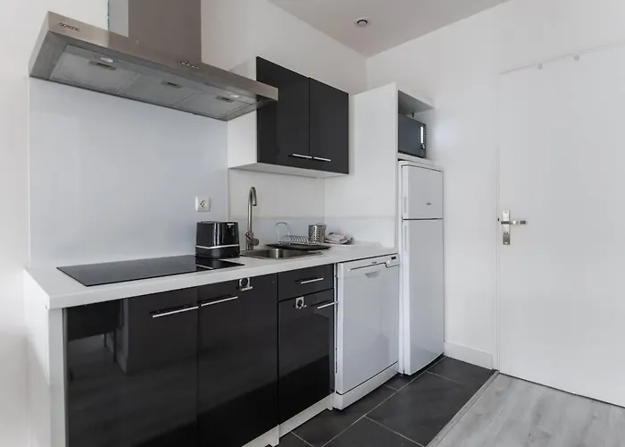 Daisy-gares Grd Palais Zenith&centre A Deux Pas Appartement *